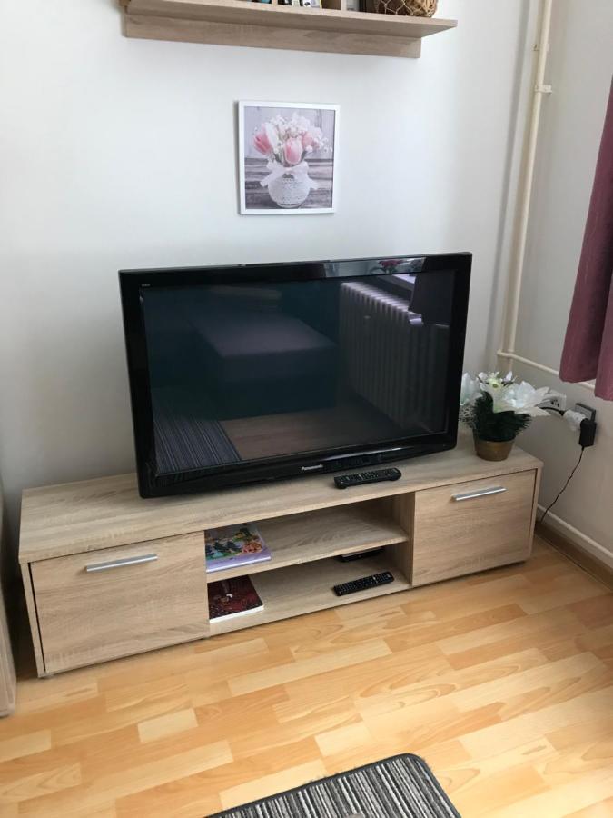 Svoboda nad ÚpouJulie 1アパートメント エクステリア 写真