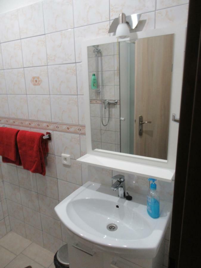 Svoboda nad ÚpouJulie 1アパートメント エクステリア 写真
